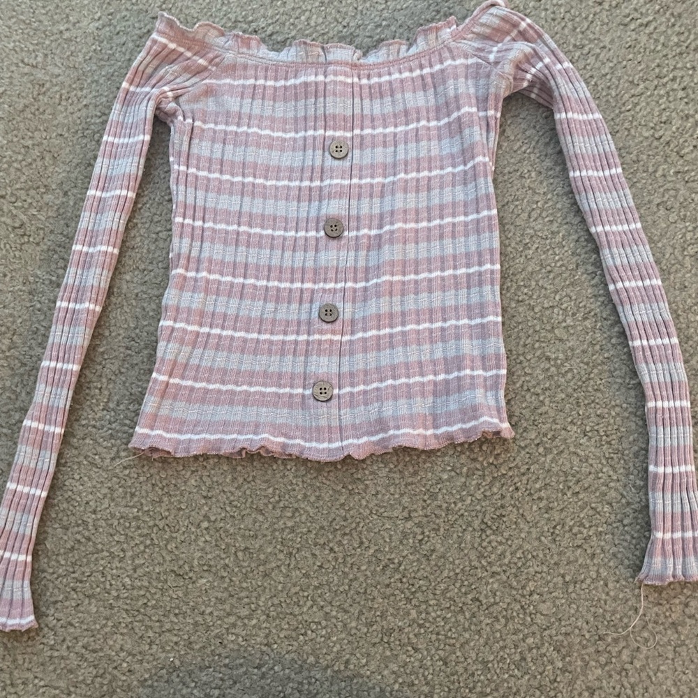Pink Perfection: Off-the-Shoulder Long Sleeve Crop Top